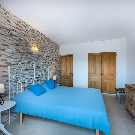 Castell Des Paradis Villa *