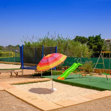 Villa Castell Des Paradis