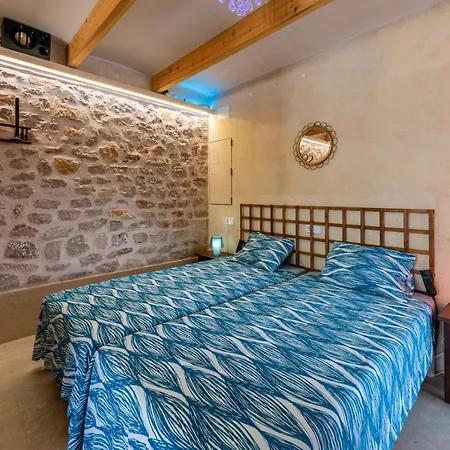 Castell Des Paradis Villa *